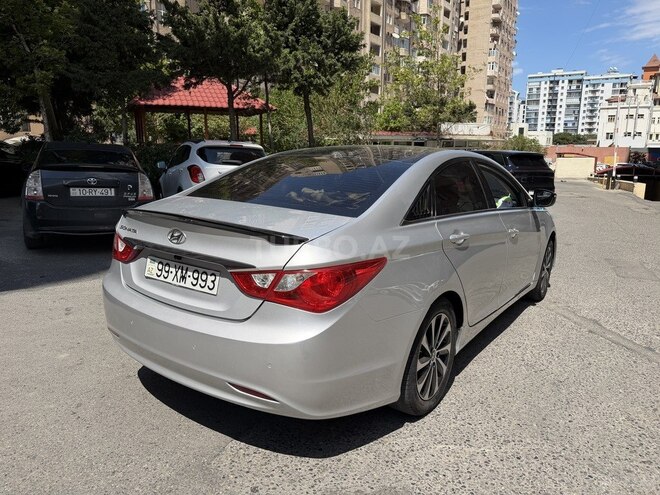 Hyundai Sonata-3