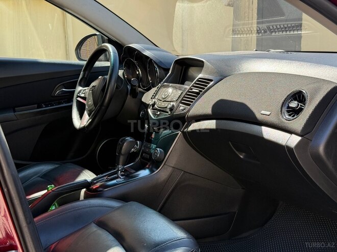 Chevrolet Cruze-18