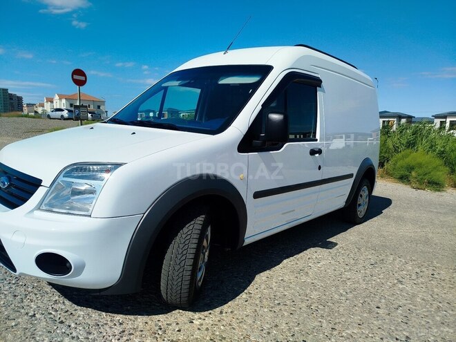 Ford Transit Connect-5