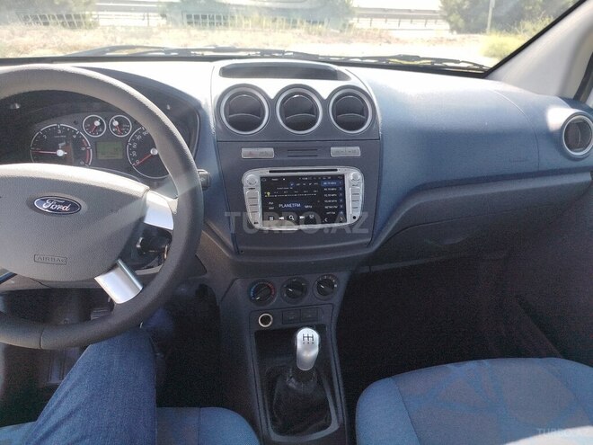Ford Transit Connect-14