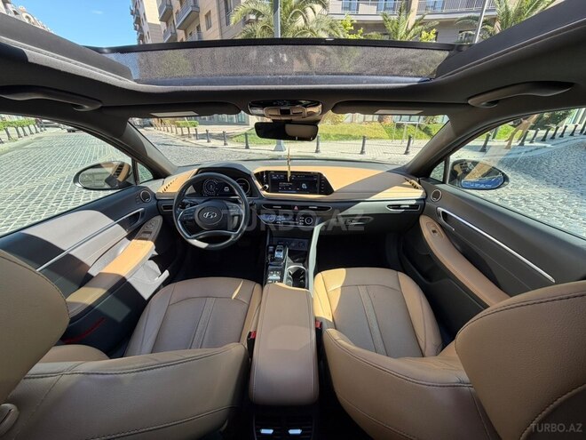 Hyundai Sonata-16