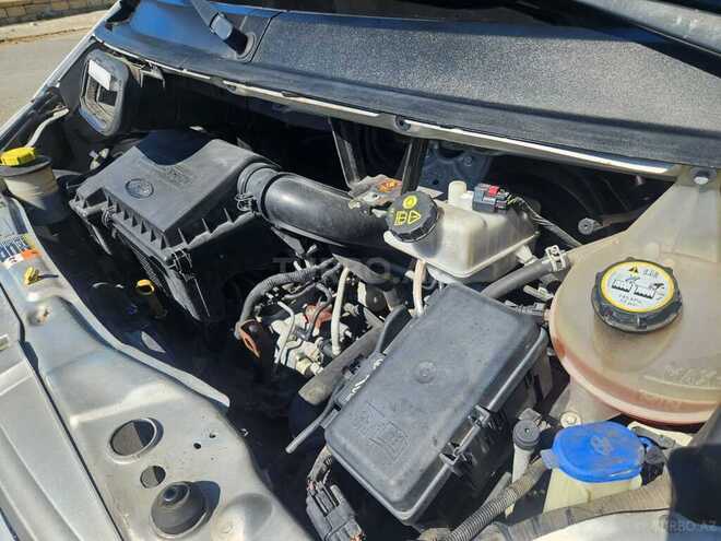 Ford Transit-14