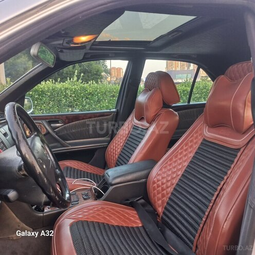 Mercedes E 240-14