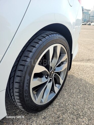 Kia Optima-12