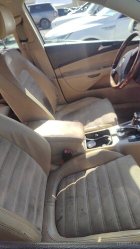 Volkswagen Passat-5