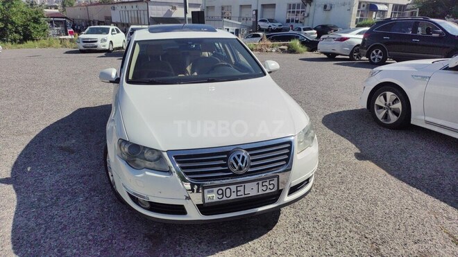 Volkswagen Passat-1