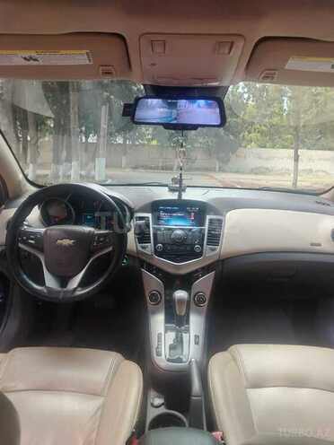 Chevrolet Cruze-14