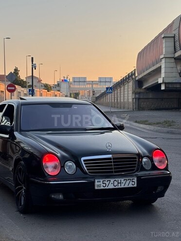 Mercedes E 280-7