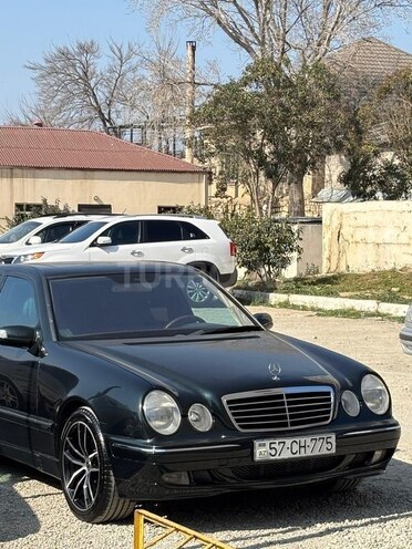 Mercedes E 280-9