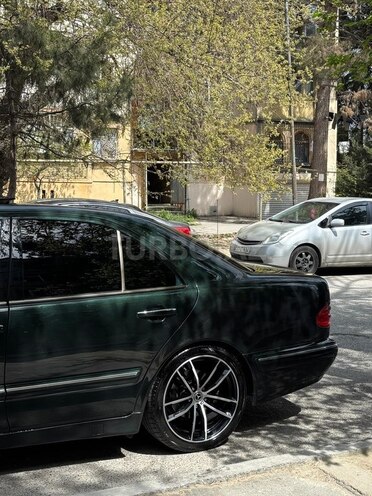 Mercedes E 280-6