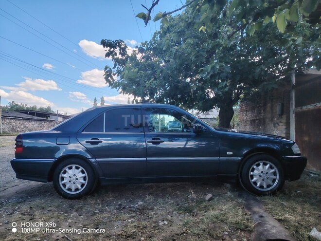 Mercedes C 180-4