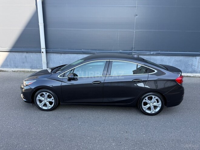 Chevrolet Cruze-9
