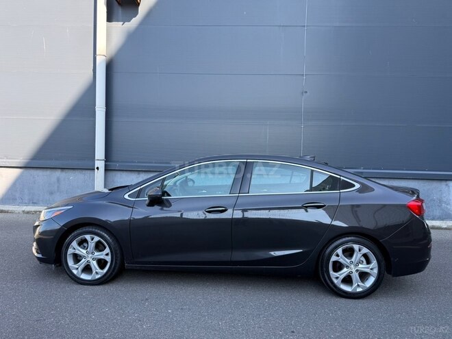 Chevrolet Cruze-10