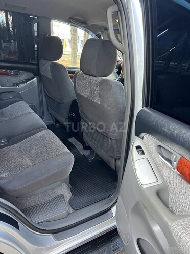 Toyota Land Cruiser Prado-13