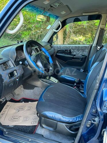 Mitsubishi Pajero io-9