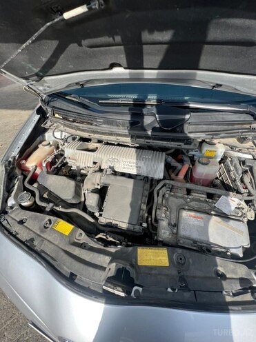 Toyota Prius-9