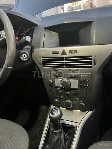 Opel Astra-10