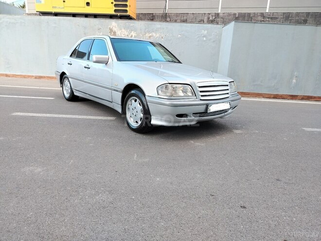 Mercedes C 200-3