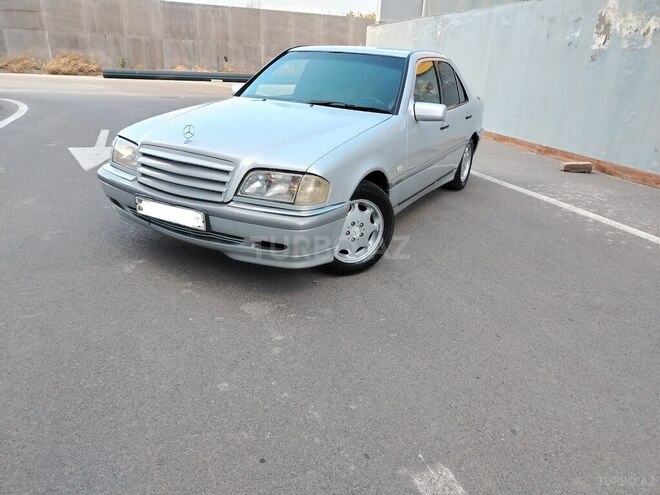 Mercedes C 200-4