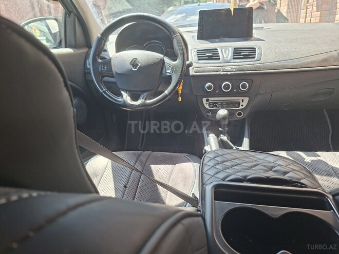 Renault Megane-8