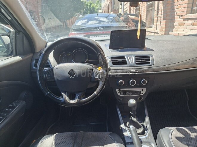Renault Megane-7