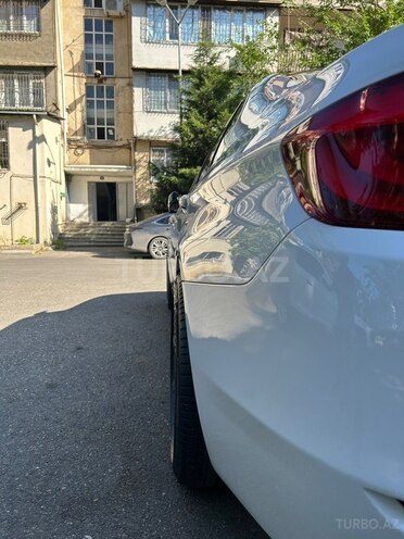 BMW 528-4