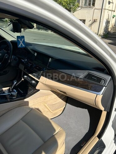 BMW 528-9