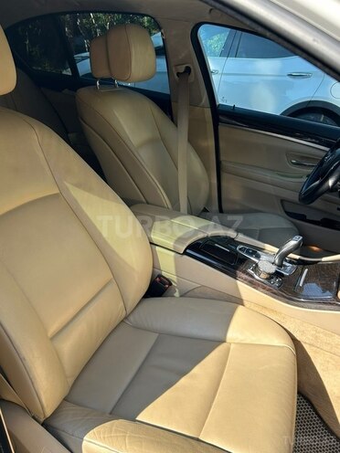 BMW 528-7