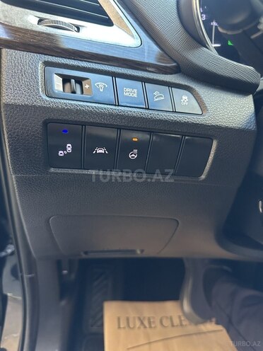 Hyundai Santa Fe-18
