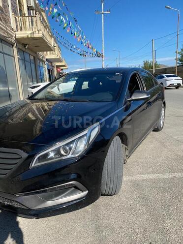 Hyundai Sonata-2