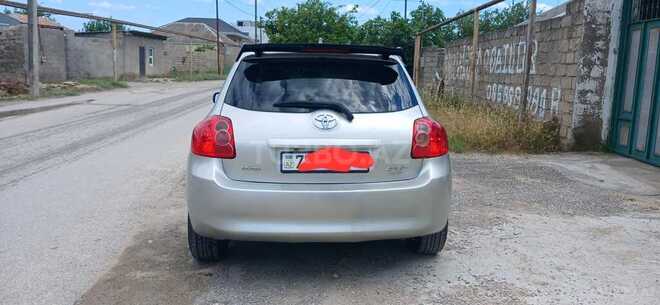 Toyota Auris-4