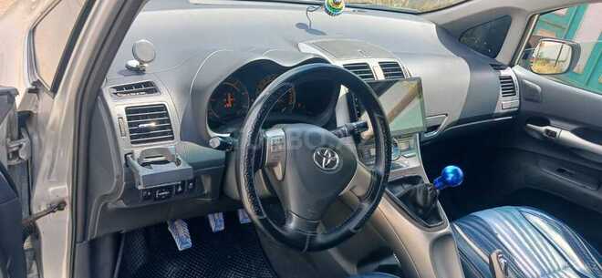 Toyota Auris-7