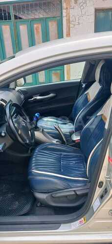 Toyota Auris-6