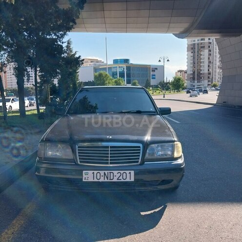 Mercedes C 220-1
