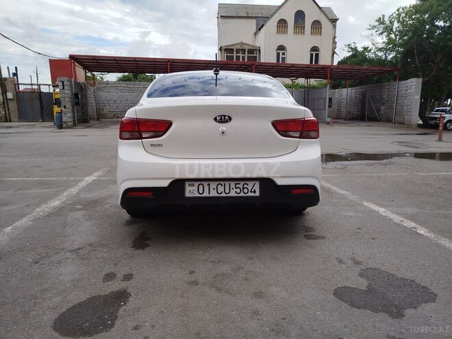 Kia Rio-2