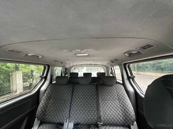 Hyundai H-1-8
