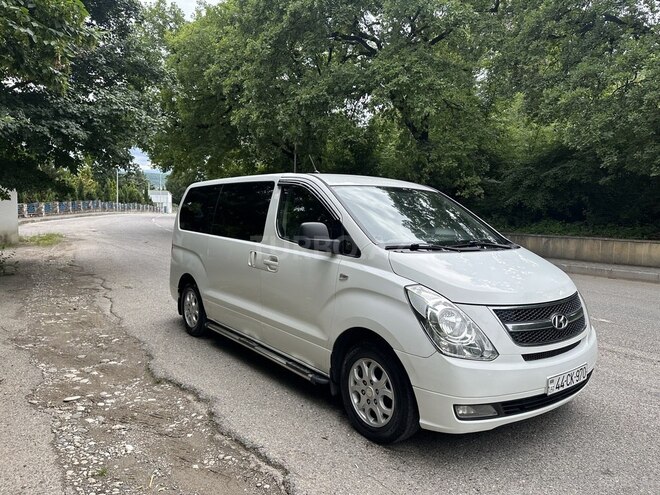 Hyundai H-1-3