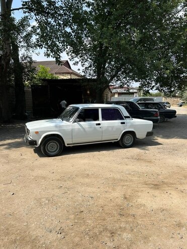 LADA (VAZ) 2107-11
