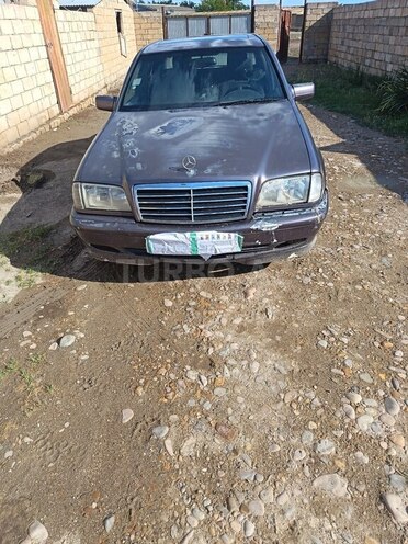 Mercedes C 230-1