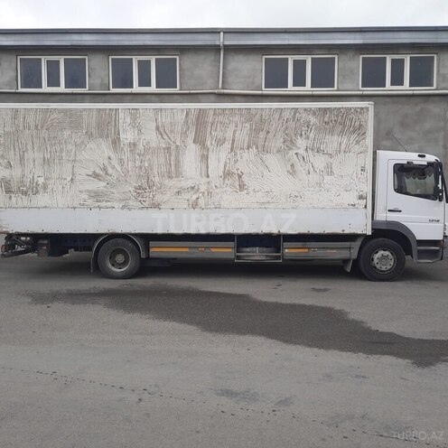 Mercedes Atego 1218-3