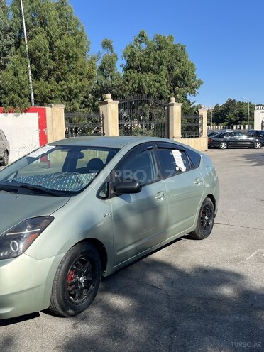 Toyota Prius-3