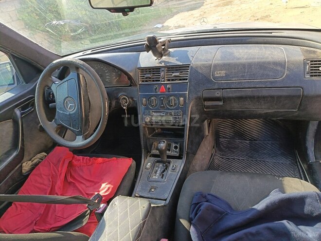 Mercedes C 230-6