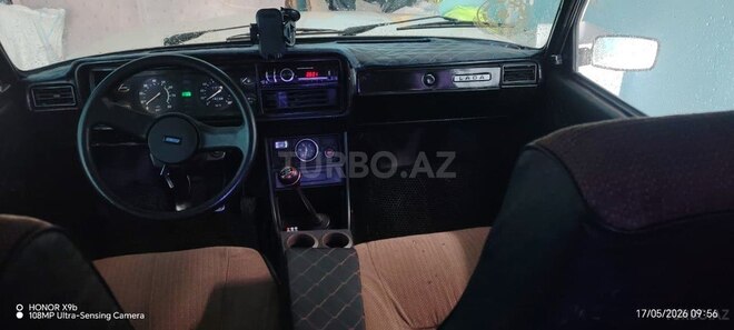 LADA (VAZ) 2107-15