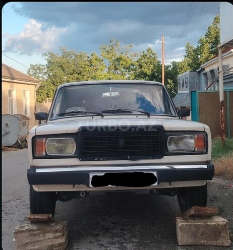 LADA (VAZ) 2107-1
