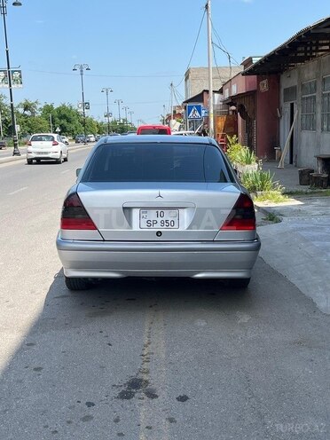 Mercedes C 240-3