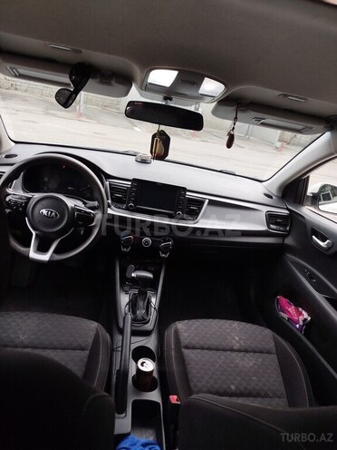 Kia Rio-9
