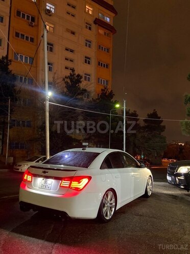 Chevrolet Cruze-15