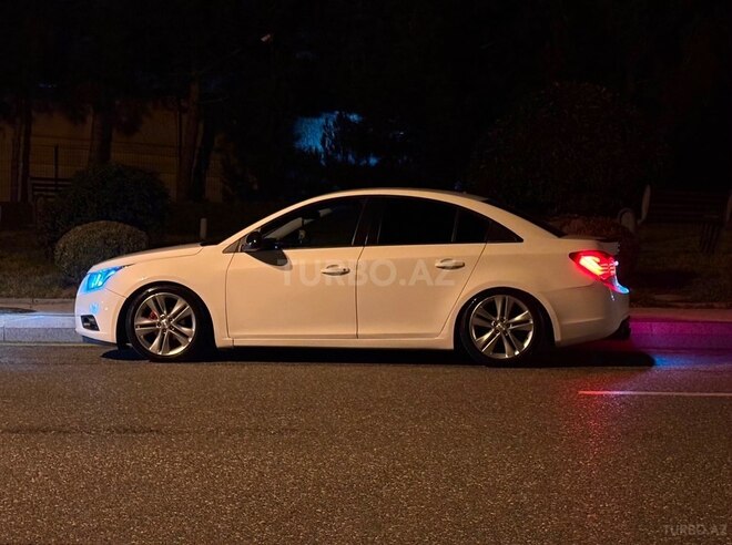 Chevrolet Cruze-13