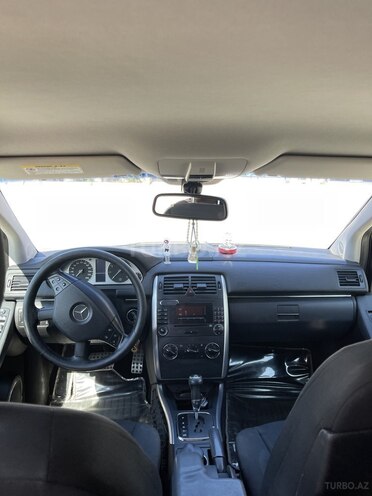 Mercedes B 170-9