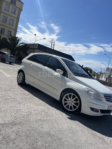 Mercedes B 170-17